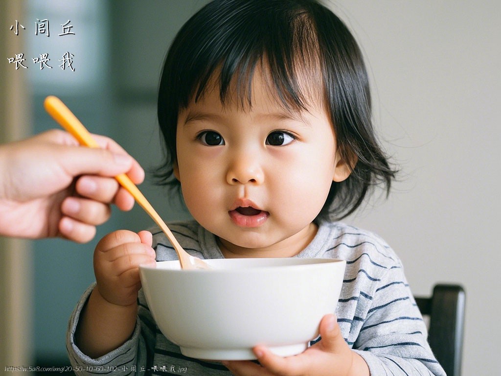 小闾丘喂喂我搞笑图片